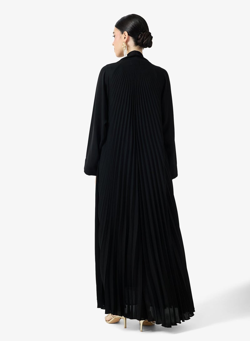 hayas closet Black Pleated Abaya With Sheila - Image 3